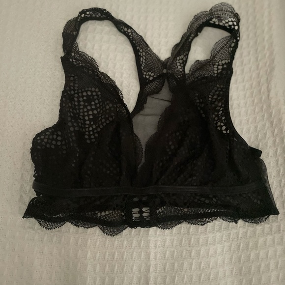 Victoria’s Secret lace bralette - Picture 4 of 4